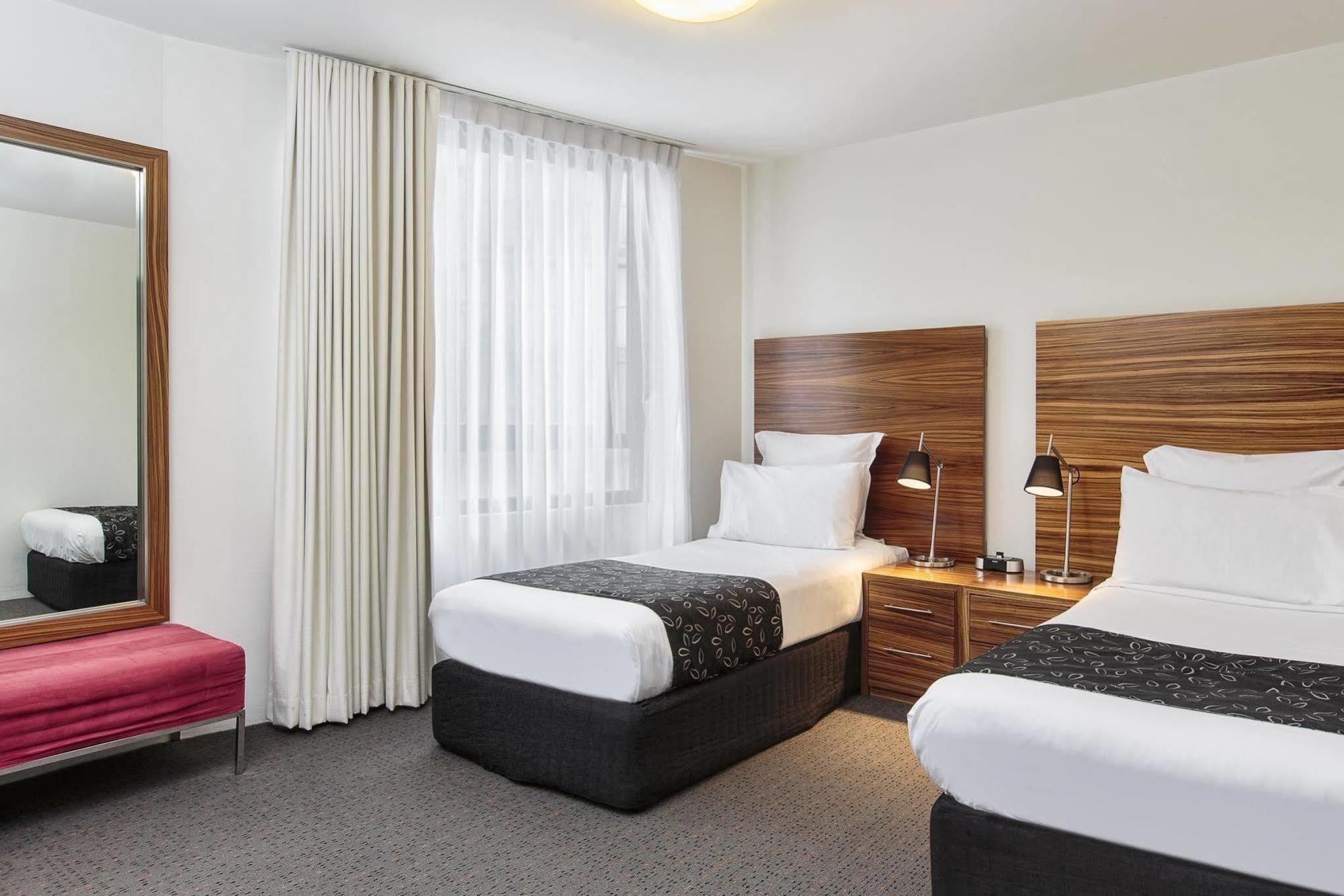 Cambridge 4* Sydney