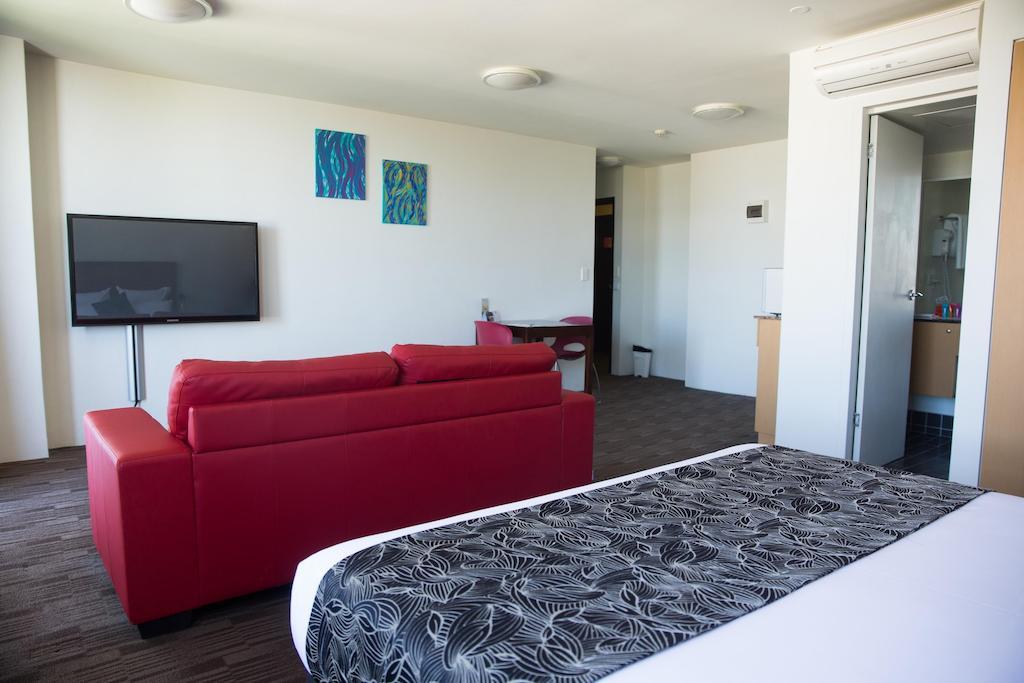 Cambridge Hotel 4*