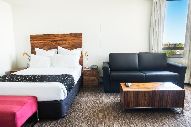 Cambridge Hotel