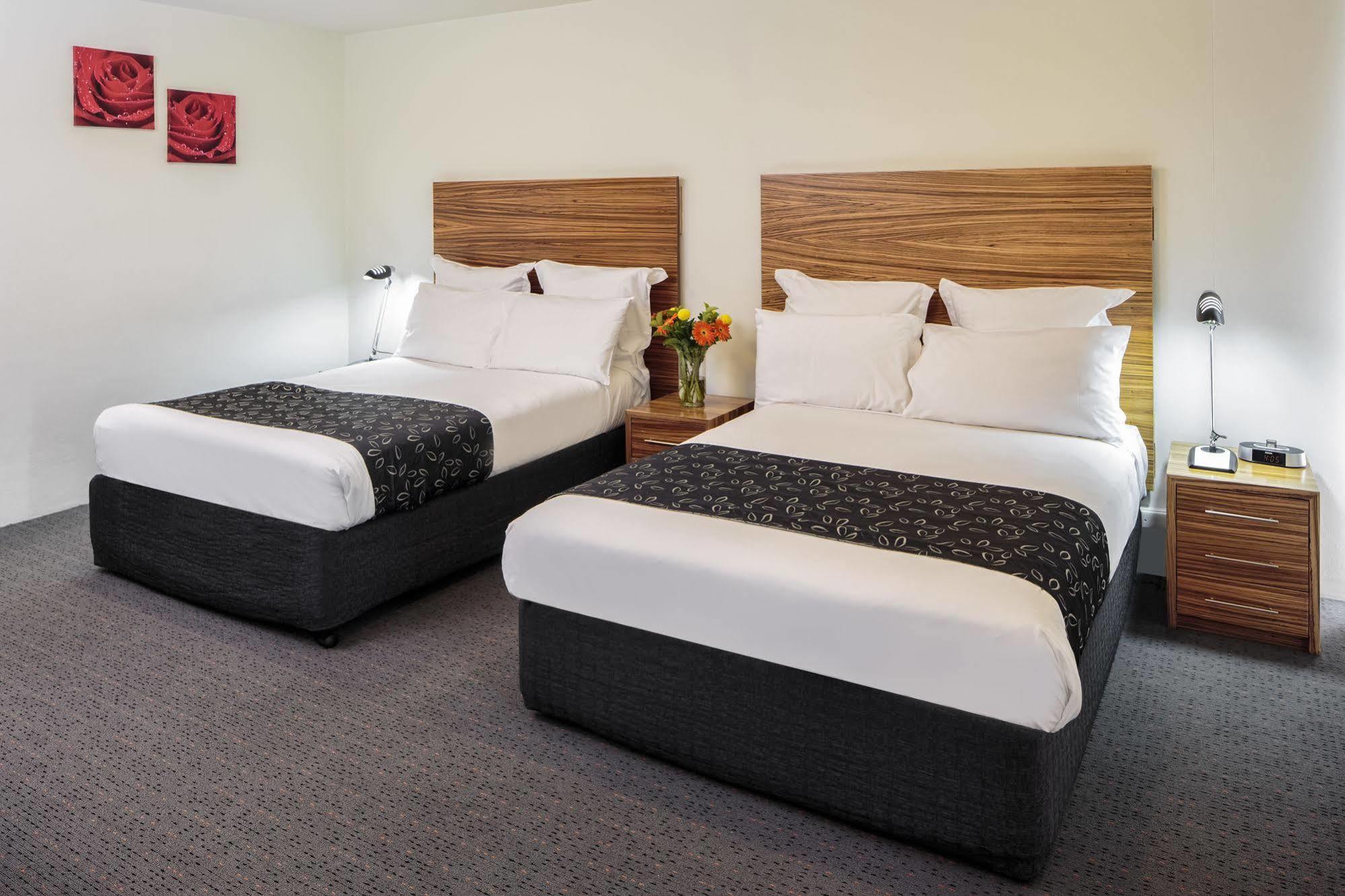 Cambridge 4* Sydney